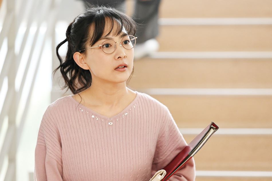 谷村美月、『シロクロ』第4話にゲスト出演 スクールカウンセラー役で 