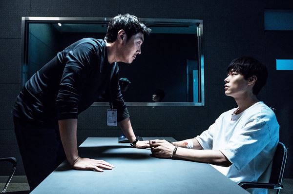 (C)2018 CINEGURU KIDARIENT & YONG FILM. All Rights Reserved.