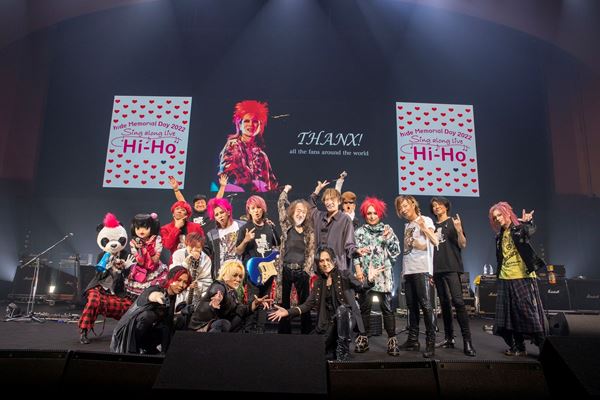 hideの名曲をYOSHIKIら盟友・ゆかりのあるアーティストが披露