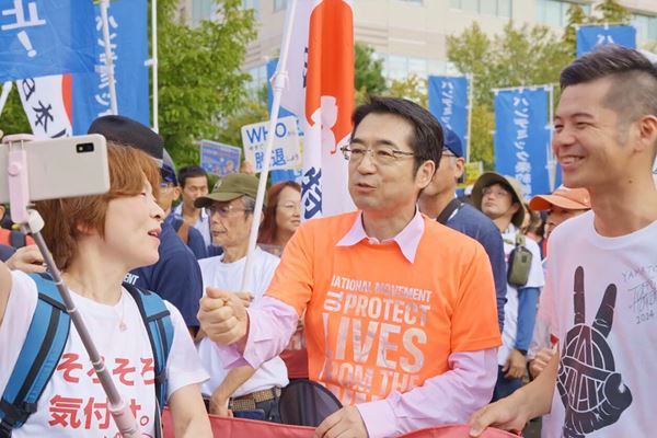 (C)WHOkarakokuminnwomamoruundo