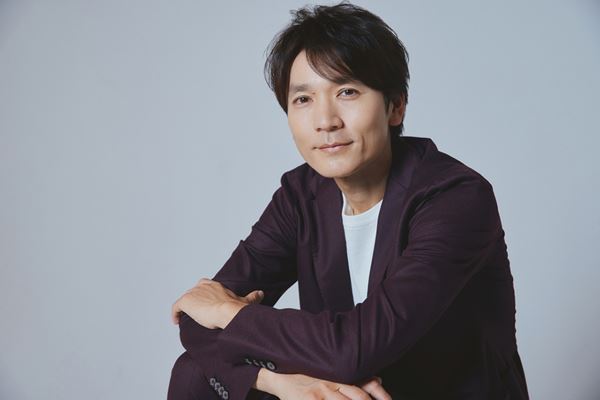 浦井健治主演ミュージカル『アルジャーノンに花束を』東山義久、北翔海莉ら全キャスト発表 - ぴあエンタメ情報