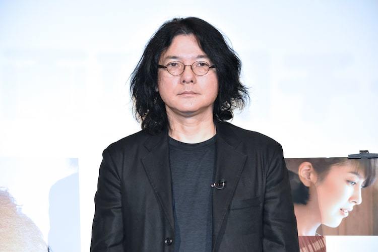 岩井俊二「Love Letter」の秘話語る、最新作の中山美穂と豊川