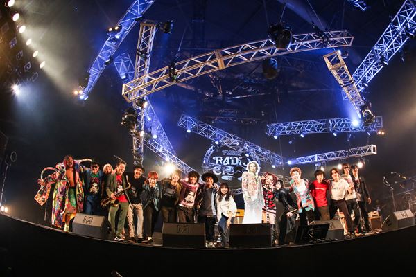 V6 三宅健、『アウト×デラックス』で『ジャニーズカウントダウン』への