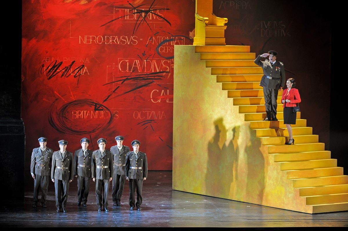(C)Antoni Bofill／Barcelona's Gran Teatre del Liceu／(C)Paola Kudacki／Metropolitan Opera