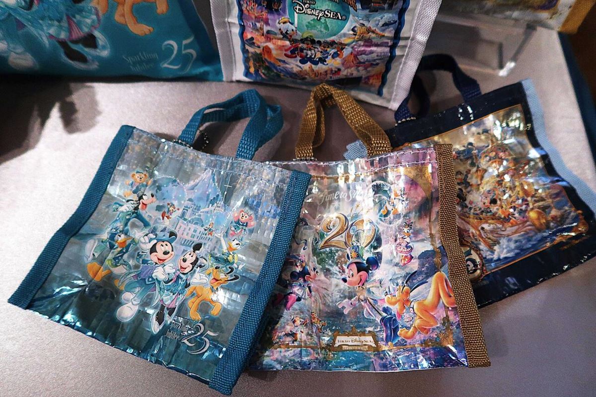 東京ディズニーシー】500円でこの仕様はバグってる！ 25周年記念