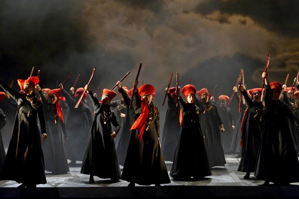 (C)ROH. PHOTO BY Bill Cooper