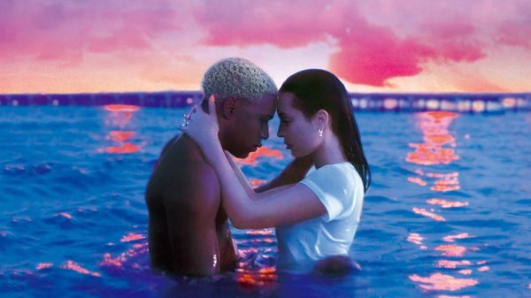 (C)2019 A24 Distribution, LLC. All rights reserved.