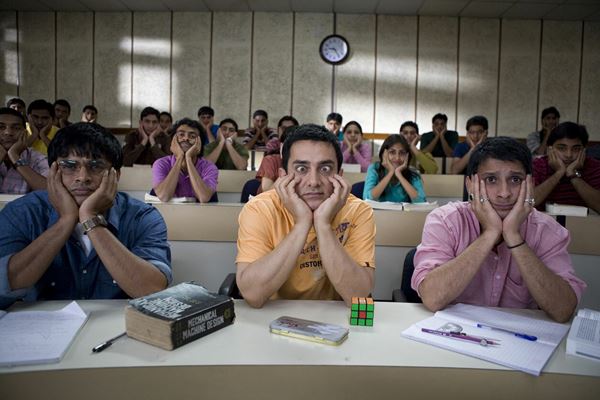 (C)Vinod Chopra Films Pvt Ltd 2009. All rights reserved