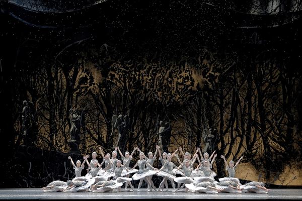(C) Paris Opera Ballet
