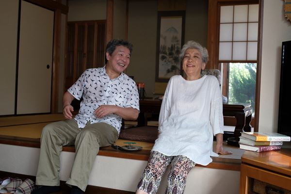 (C)2020「感謝離 ずっと一緒に」製作委員会 (C)河崎啓一/双葉社