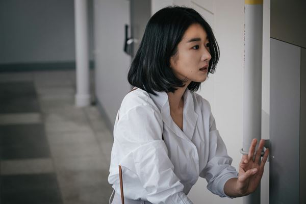 (C)2021 CJ ENM. All Rights Reserved.