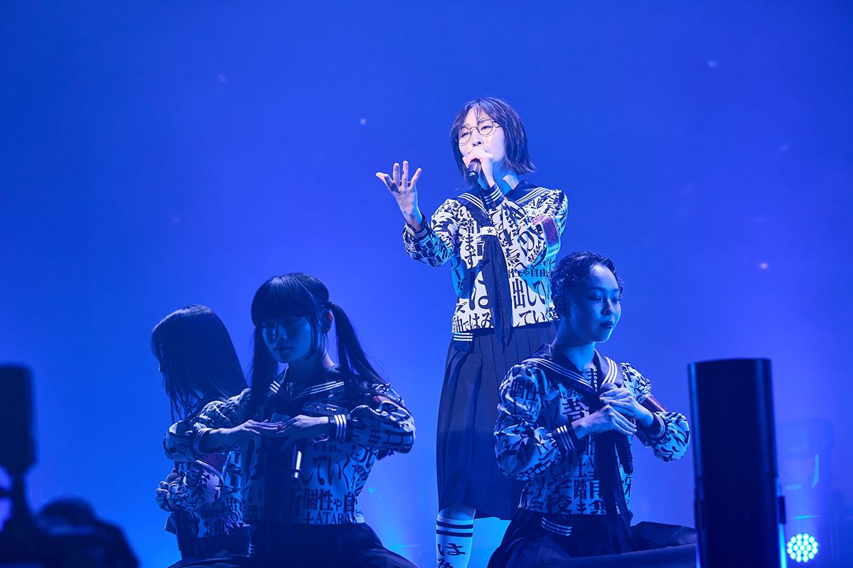 新しい学校のリーダーズ