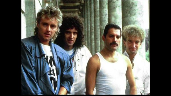 (C)CHROME DREAMS MEDIA 2006