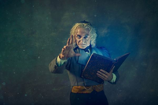 (C)ROH, 2019. Photographed by Bill Cooper. (C)2019 ROH. Photograph by Gavin Smart.