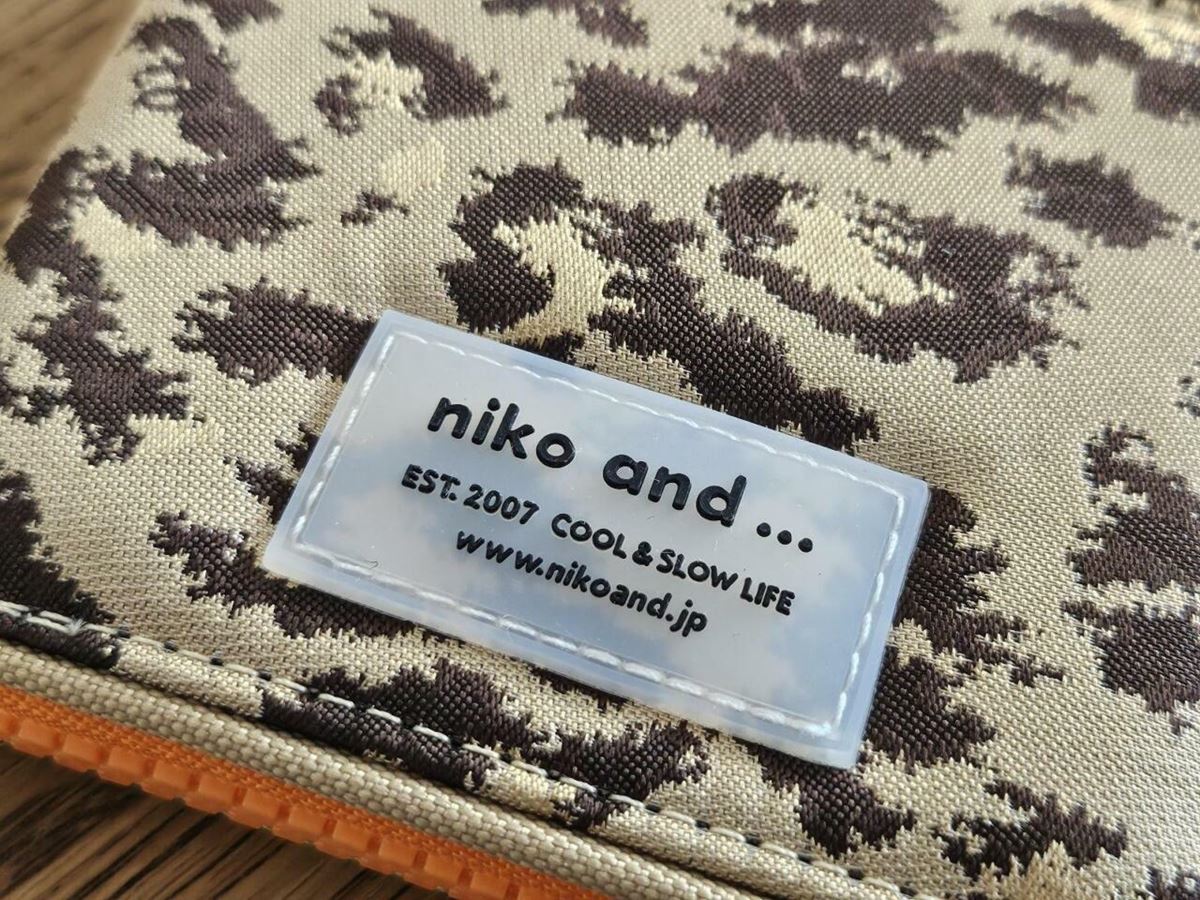 この小ささで収納力◎！「niko and の2WAYミニ財布」がめちゃ可愛く