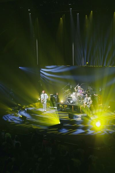 /shared/materials/97155582-4960-43a0-aa25-b1ca7692aaf9/thumbnail