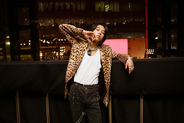 yoshiページ 19歳の若さで突然この世を去ったYOSHIのドキュメンタリー配信＆企画展