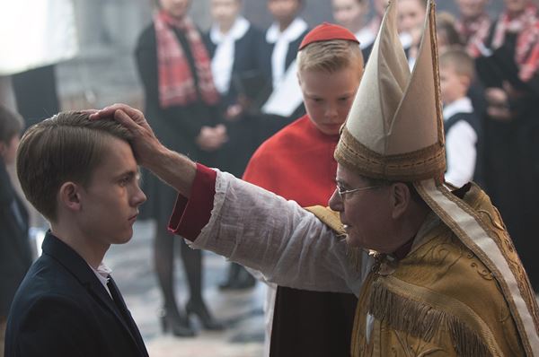 (C)2018-MANDARIN PRODUCTION-FOZ-MARS FILMS-France 2 CINEMA-PLAYTIMEPRODUCTION-SCOPE