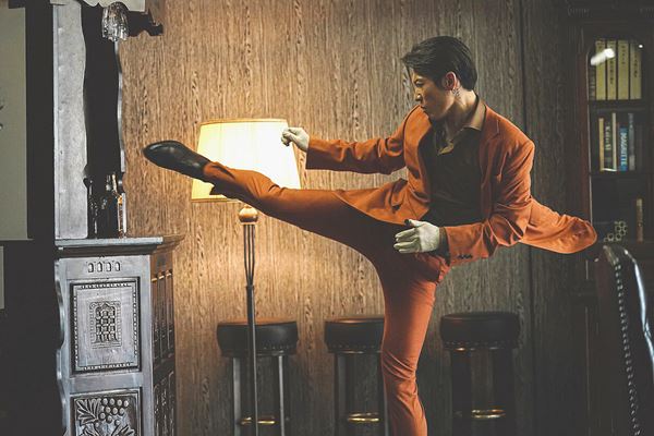 (C)2022 「ヘルドッグス」製作委員会