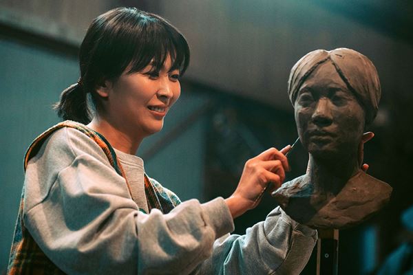 (C)2026 ナギダイアリー・パートナーズ (スターサンズ/八朔ラボ/ワンダーストラック) / Survivance / Momo Film Co.