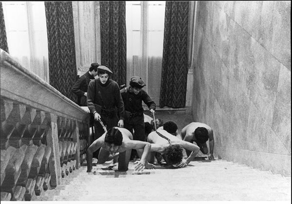 (C)1976 Metro-Goldwyn-Mayer Studios Inc. All Rights Reserved.