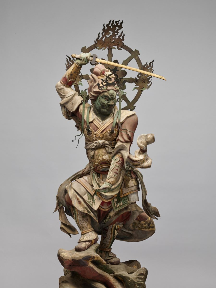 平安初期彫刻の最高傑作、国宝《薬師如来立像》寺外初公開