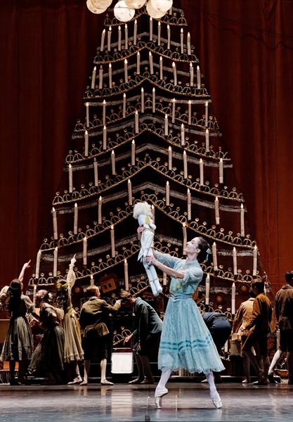 (C)Paris Opera - Francois Roussillon et Associes - 2023／(C)Agathe Poupeney OnP