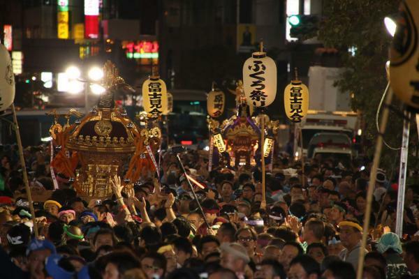 （c）ふくろ祭り協議会