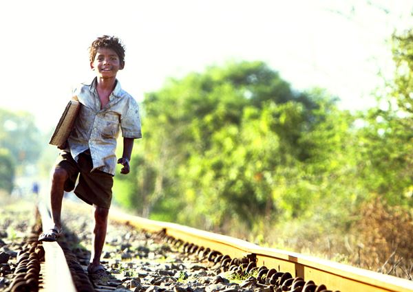 (C)2016 Long Way Home Holdings Pty Ltd and Screen Australia