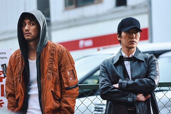 (C)2026「TOKYO BURST」フィルムパートナーズ