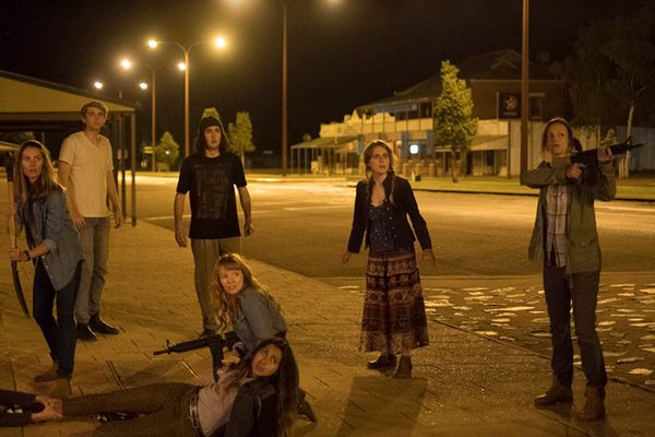 (C)2018　THE DUST WALKER ALL RIGHTS RESERVED