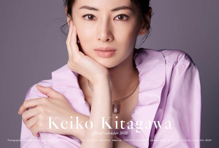 北川景子のナチュラルな美しさ際立つ2022年カレンダー、表紙＆特典