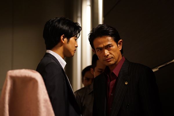 (C)2018「孤狼の血」製作委員会