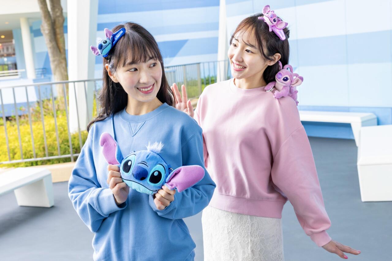新品タグつき未使用品　ディズニー スティッチ カチューシャ 2個セット ディズニー】スティッチの新作カチューシャ登場！ゆらゆら揺れる星付き