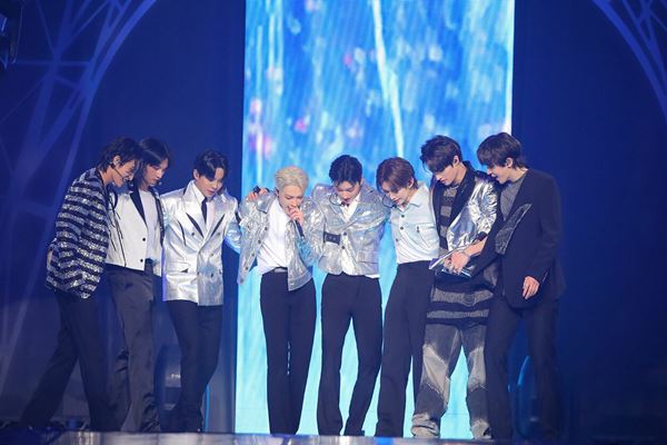 (C)2025 KQ Entertainment. All Rights Reserved.