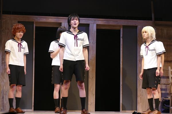 行け！人形たち！ 耽美で切ない青春群像劇『アマネ†ギムナジウム