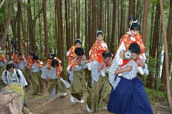 提供：熊野本宮大社