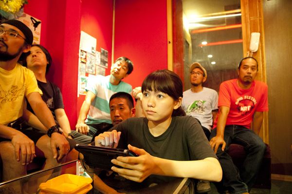 (C)2015『味園ユニバース』製作委員会