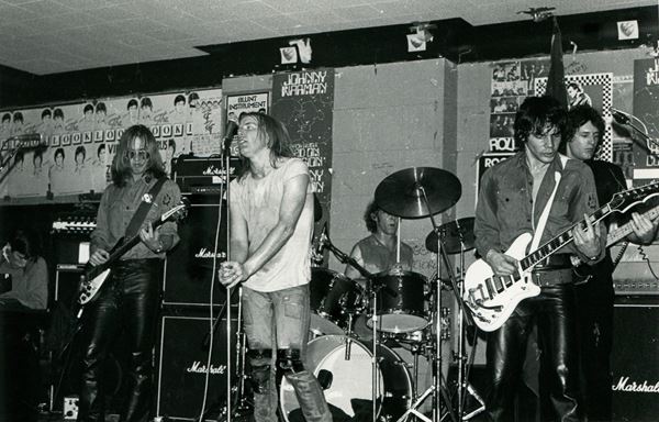 (C) LIVING EYES PTY LTD 2018