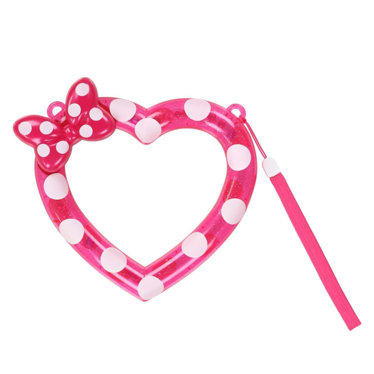 ディズニー】冬のパークをミニーと楽しむ♪可愛さも防寒も叶う