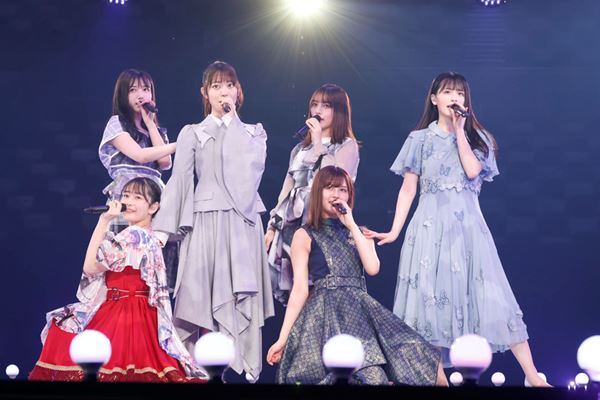 乃木坂46を牽引する覚悟をみせた3期生ライブ、歴代衣装を纏い全31曲 