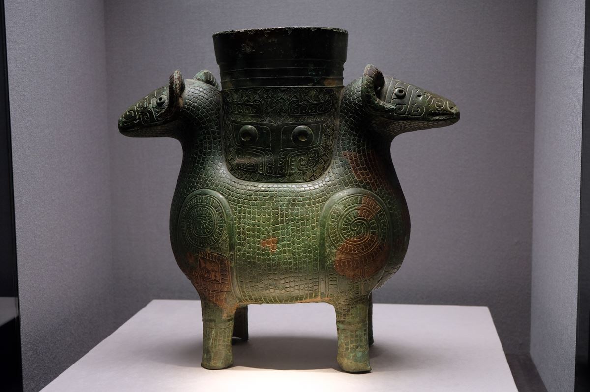 重要文化財《双羊尊》 中国・おそらく湖南省　紀元前13〜14世紀