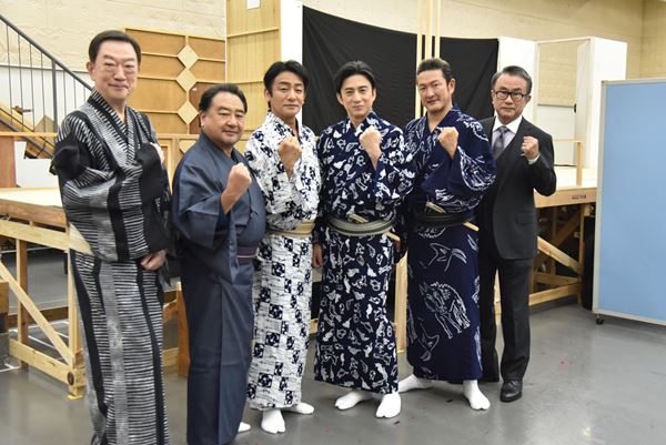 ＜非売品＞ミュージカル愛の不時着　カンパニーウエアASTROユンサナジンジン着用 非売品＞ミュージカル愛の不時着 カンパニーウエアASTROユンサナ