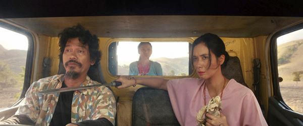 (C)2017 CINESURYA - KANINGA PICTURES - SHASHA & CO PRODUCTION - ASTRO SHAW  ALL RIGHTS RESERVED