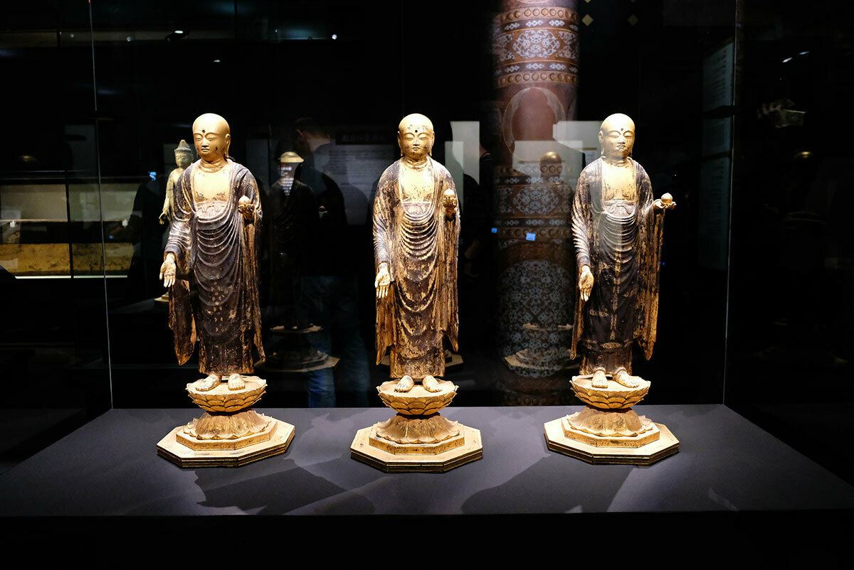 建立900年 特別展『中尊寺金色堂』をレポート 国宝仏像11体を現地よりも間近で360度鑑賞できる！ の画像・写真 - ぴあエンタメ情報