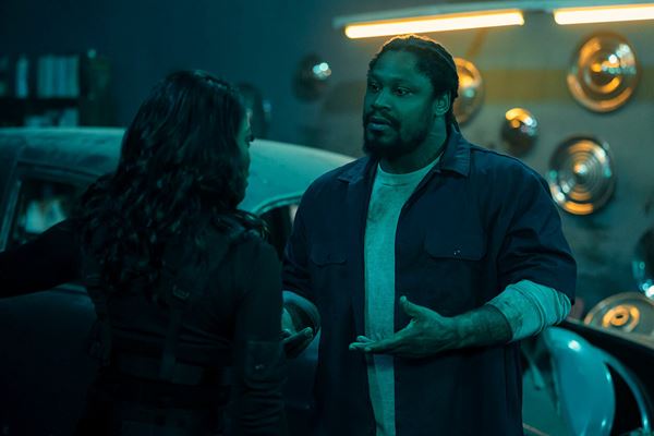 (C)Amazon Content Services LLC