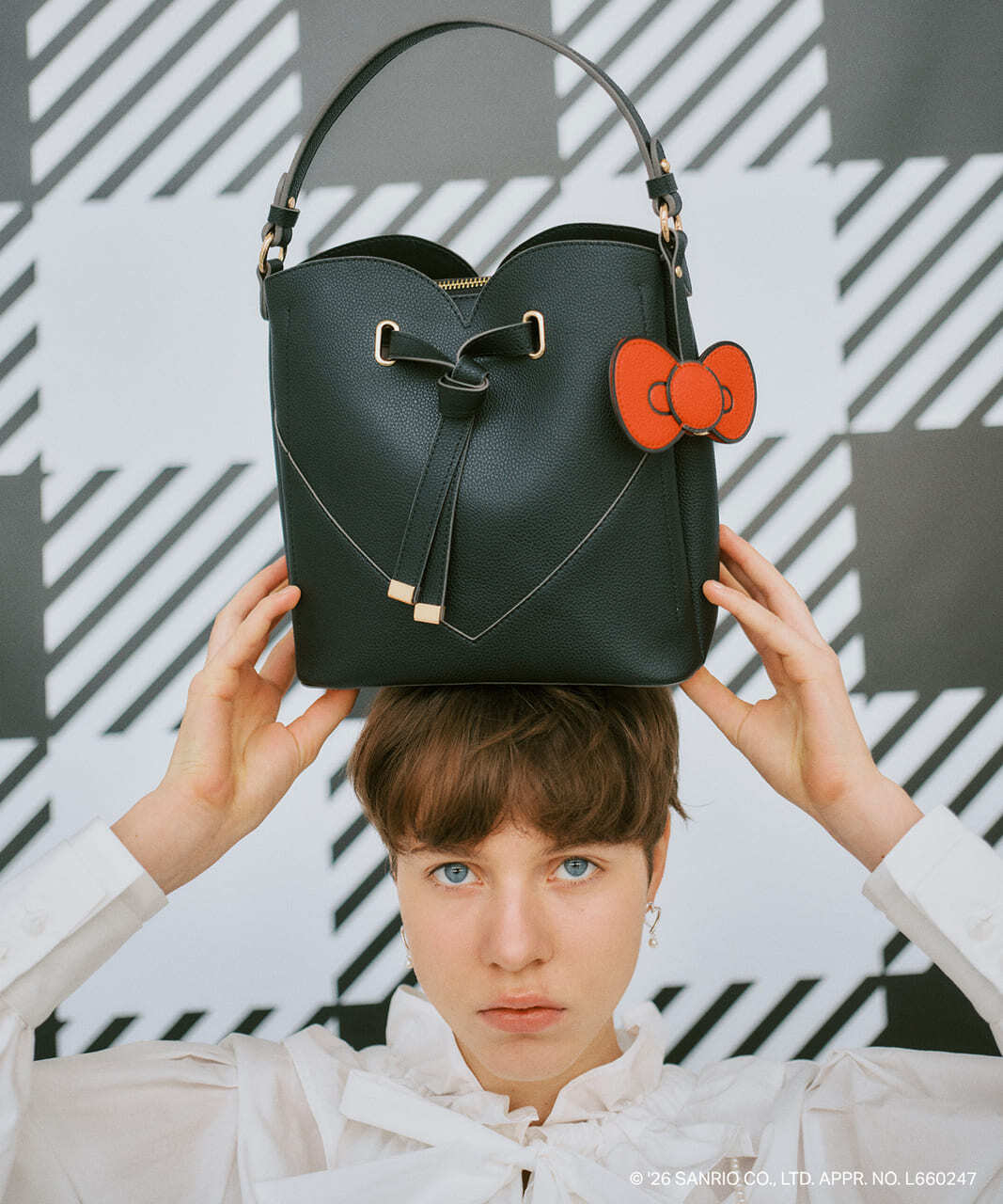 キティ＆ディアダニエルが大人仕様に♪VISコラボバッグ＆チャーム登場