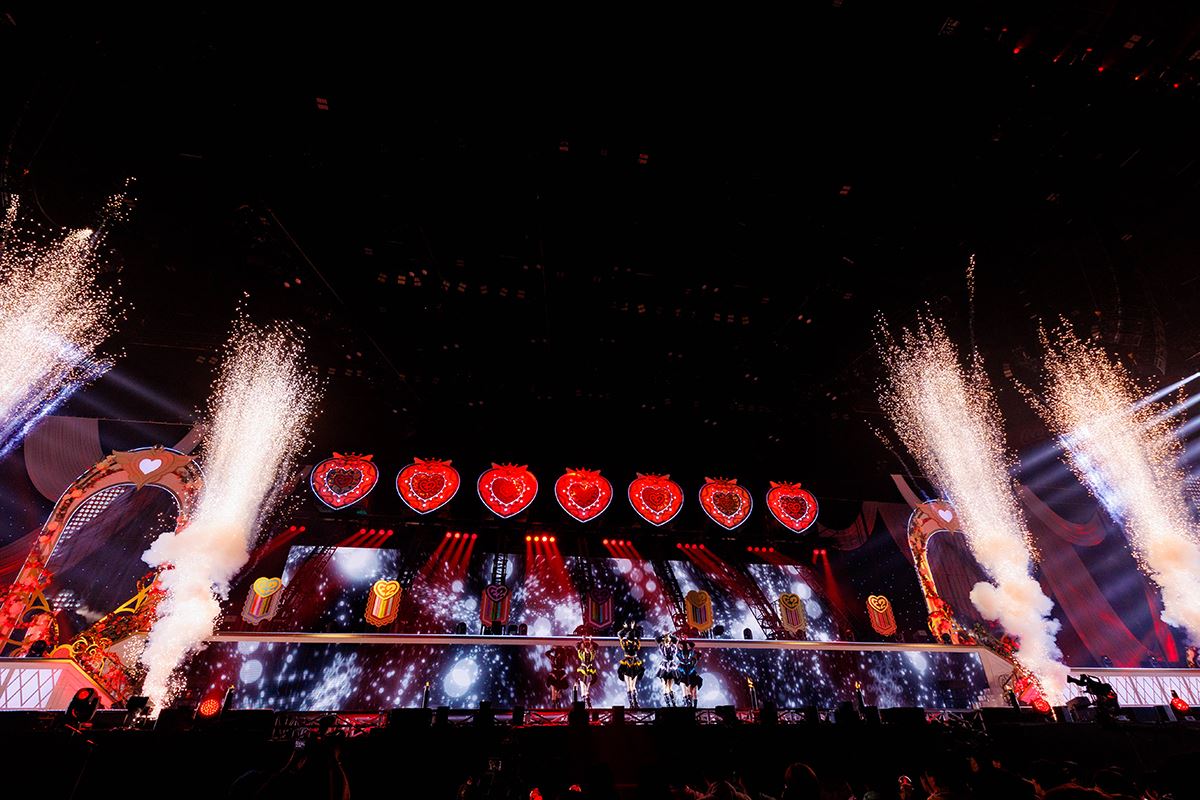 「さいたまスーパーアリーナ25周年 FRUITS ZIPPER 3rd ANNIVERSARY 超超超めでたいライブ -さん-」 （Photo：ヨシモリユウナ）