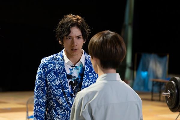 (C)『元メンに呼び出されたら、そこは異次元空間だった』製作委員会