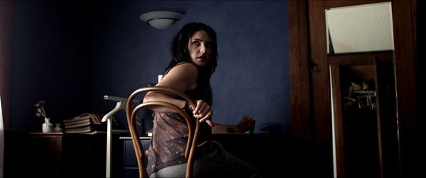 (C)2014KITCHEN SINK FILMS. ALL RIGHTS RESERVED.